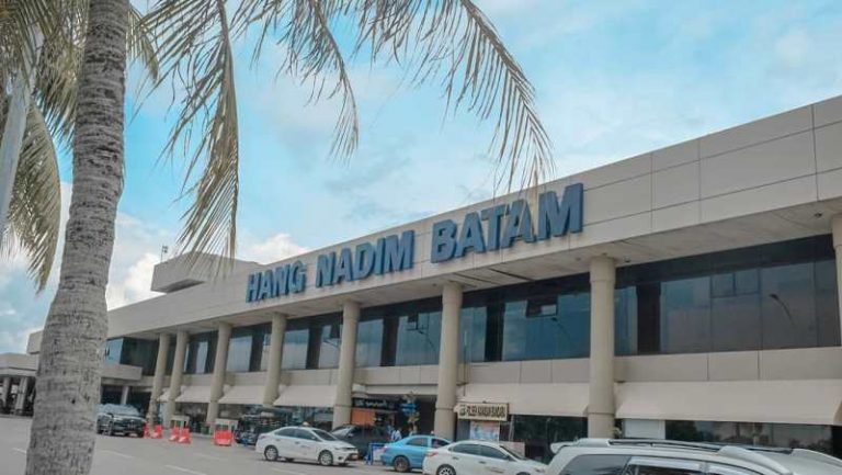 Turis Asal Shenzen China Berbodong-bodong Masuk Batam