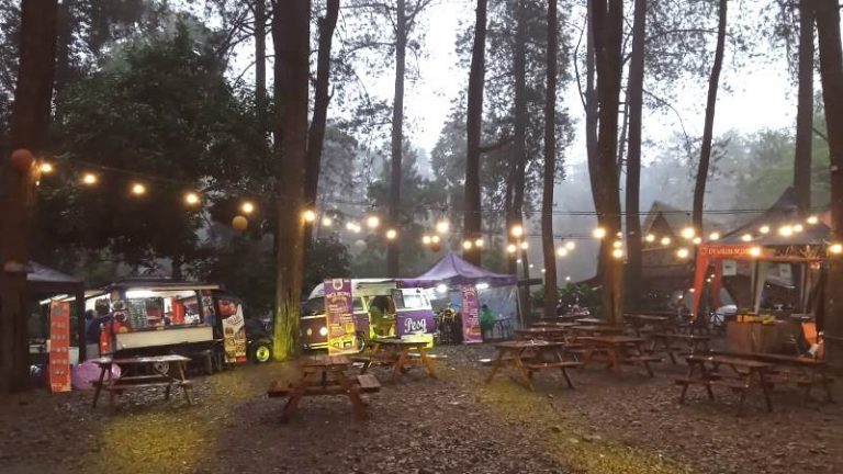 Flash Lighting dan DJ Maharetha Tinggalkan Kesan Mendalam Di Cikole Resort