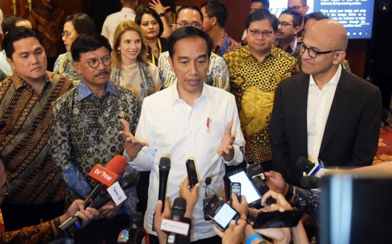 Presiden Jokowi Hormati Kebijakan Arab Saudi Tutup Layanan Visa Umrah