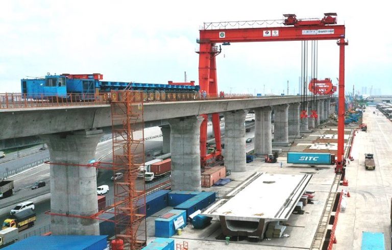 Pabrik Masih Tutup, Proyek Kereta Cepat Jakarta-Bandung Tersendat