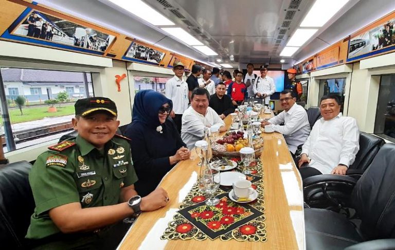 Jokowi Akan Datang di Peresmian Kereta Cibatu-Garut