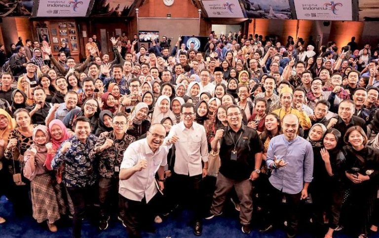 Wishnutama Ajak Milenial Berpikir Kreatif dalam Memajukan Pariwisata dan Ekraf