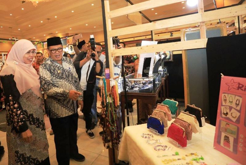 Puluhan Stan Ramaikan Pameran Bandung Local Brand Fashion and Craft 2020