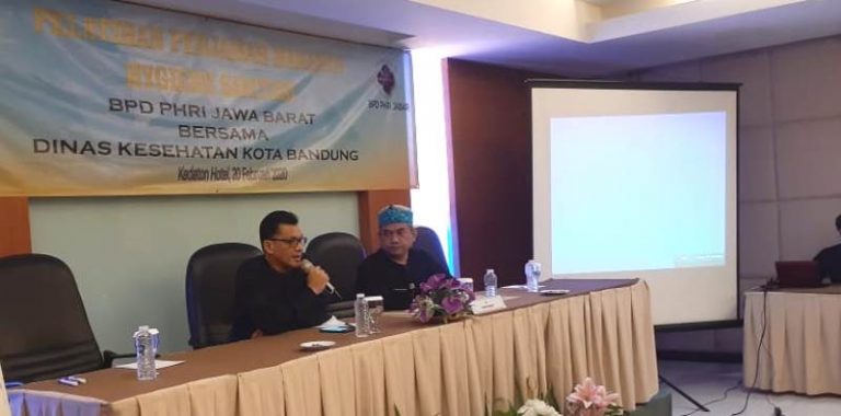 Pentingnya Peran Penjamah Makanan Untuk Membangun Kepercayaan Tamu