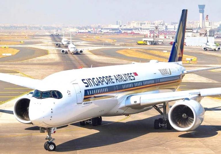 Singapore Airlines “Babak-belur” Akibat Virus Corona