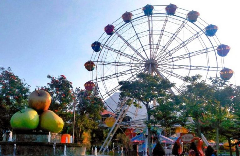 Mau Rekreasi ke Theme Park? Ikuti Tips Asyik Berikut Ini!