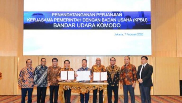 Kerja Sama Pengelolaan Bandara Komodo Resmi Dimulai