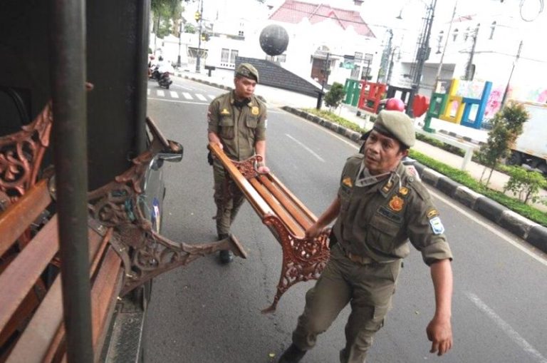 Jalan Asia Afrika dan Sekitarnya Tutup,Antisipasi Covid-19