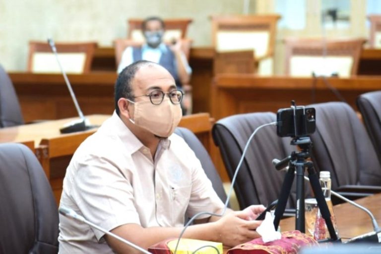 Garuda Indonesia Tepis Adanya Mafia Tiket Umrah,DPR Minta Dievaluasi
