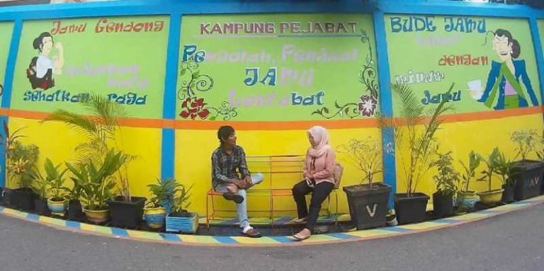 Kampung “Pejabat” Kebanjiran Order Sejak Muncul Virus Corona
