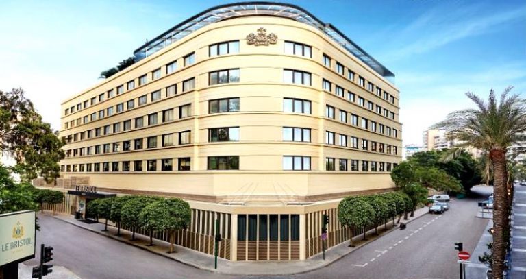 Hotel Bintang 5 Legendaris Ini pun Ikut Tumbang