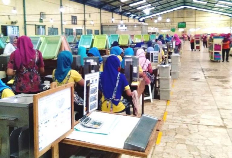 Pabrik Rokok PT Sampoerna Jadi Klaster Baru Covid-19,Dua Pekerja Meninggal