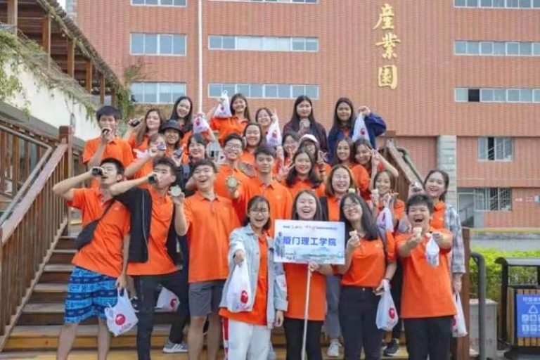 Hindari Pencabutan Lisensi Mahasiswa Indonesia Diminta Tetap Kuliah