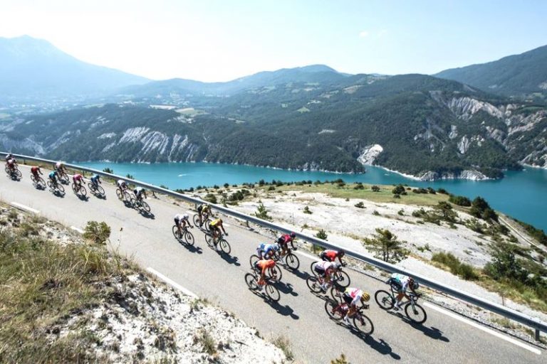 Traveler Menanti Kepastian Tour de France