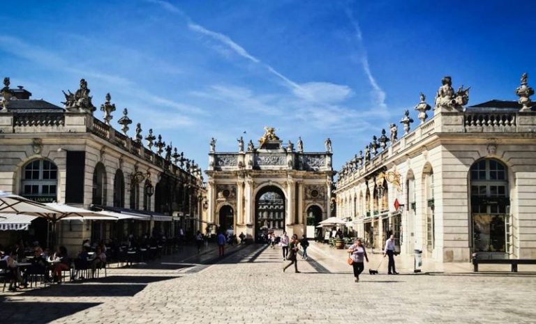 Prancis Berencana Mencabut Lockdown 11 Mei 2020