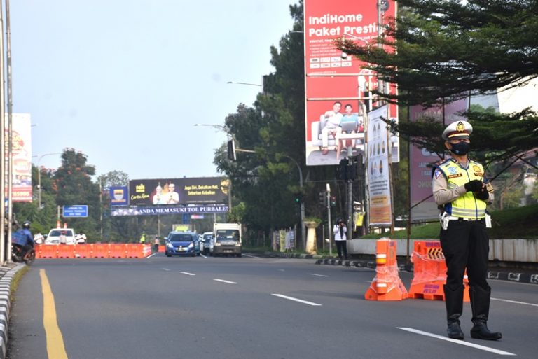 Kendaraan Masuk Bandung Turun 70 Persen,Check Point Pasteur Dipindah