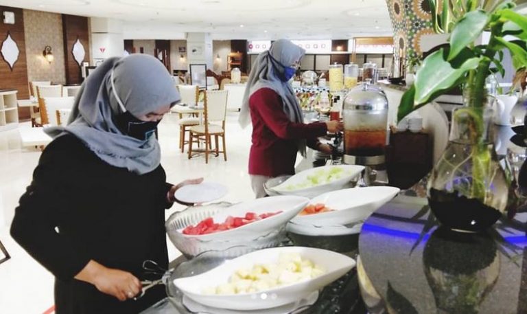 Panduan Prasmanan dan Kolam Renang di Hotel Terbaru Dari Kemenkes