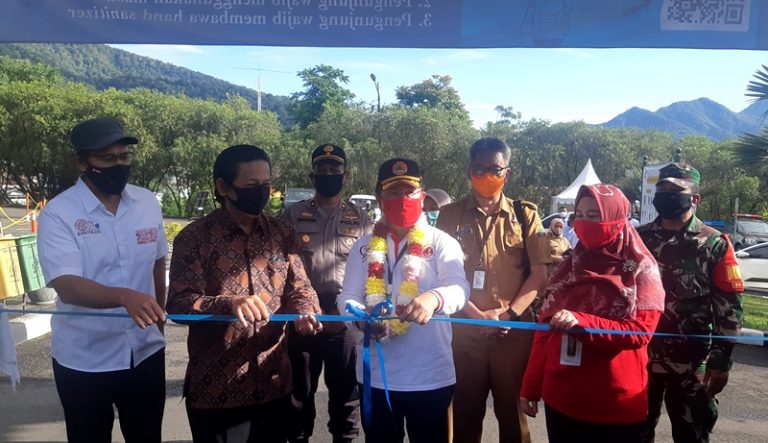Kebun Raya Cibodas Resmi Dibuka, Pengunjung Boleh Buka Masker Selama Physical Distancing