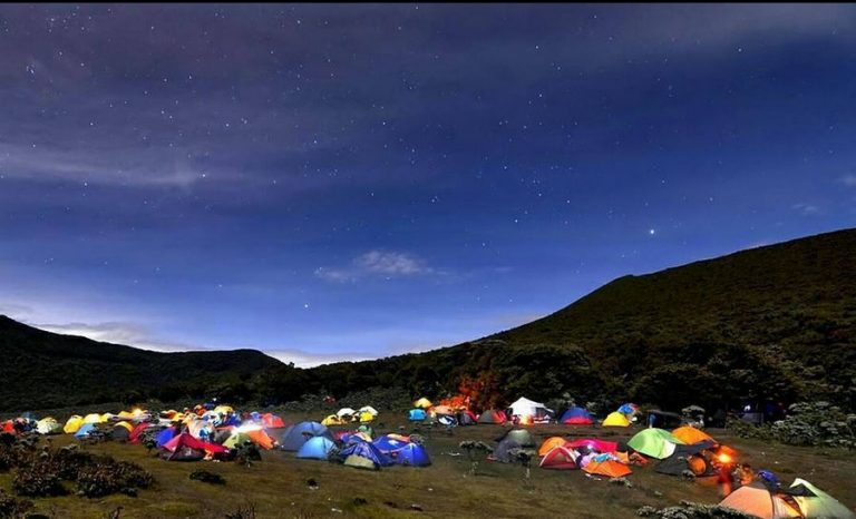 Melebihi Kuota Pendakian, Gunung Gede Pangrango Akhirnya Ditutup
