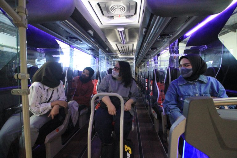 Demi Keamanan Penumpang, Suryaputra Luncurkan Bus dengan Konsep Physical Distancing