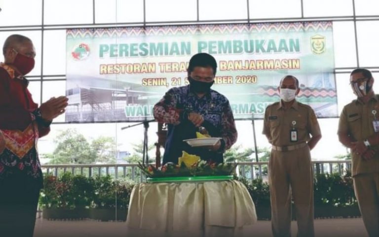 Banjarmasin Punya Ikon Wisata Kuliner Baru, Restoran Terapung