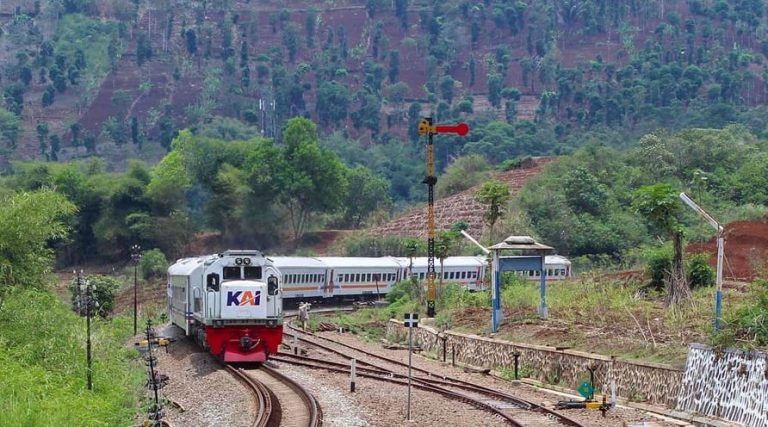 Tiket Kereta Ludes, 95 Persen Terjual Untuk Libur Panjang