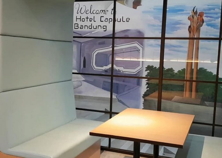 Sensasi Menginap di Hotel Kapsul Bandung di Kamar Kapal Pesiar