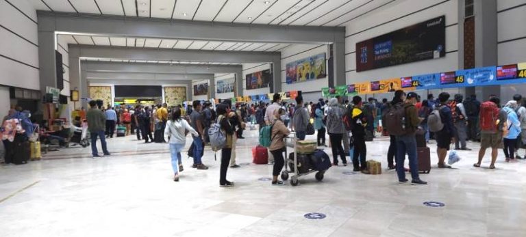 Jumlah Penumpang MeningkatÂ Bandara Soetta Siapkan Alternatif Test Covid-19
