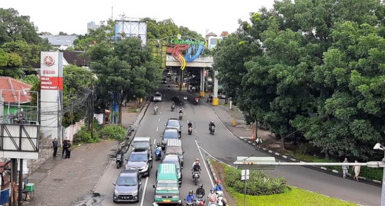 Foto: Begini Suasana Jalan Cihampelas Saat Libur Natal