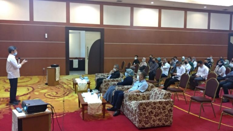 Kerja Sama dengan Sari Ater, Dinkes Jabar Gelar Sosialisasi COVID-19 dan Berbagi Pengalaman dengan Penyintas