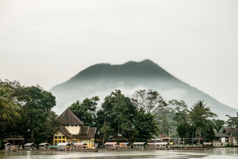 Dinilai Potensial, Sandiaga Fokus Garap Desa Wisata Garut