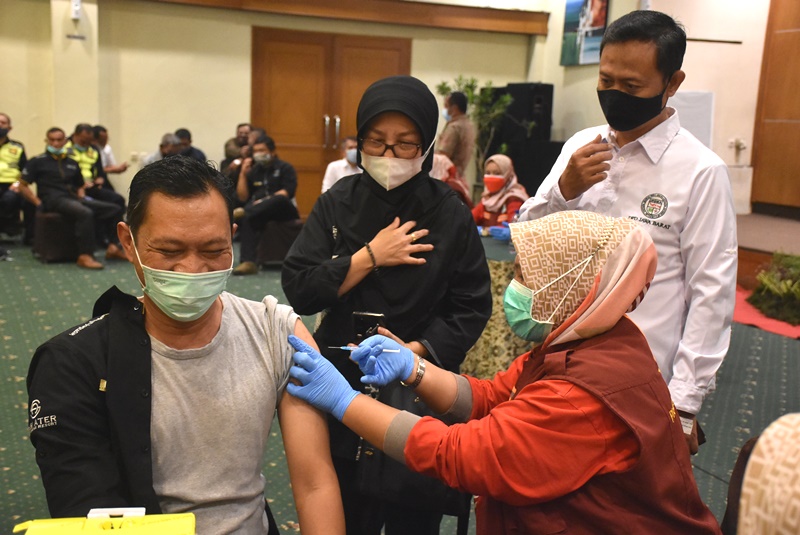 Vaksin Covid-19 di Subang