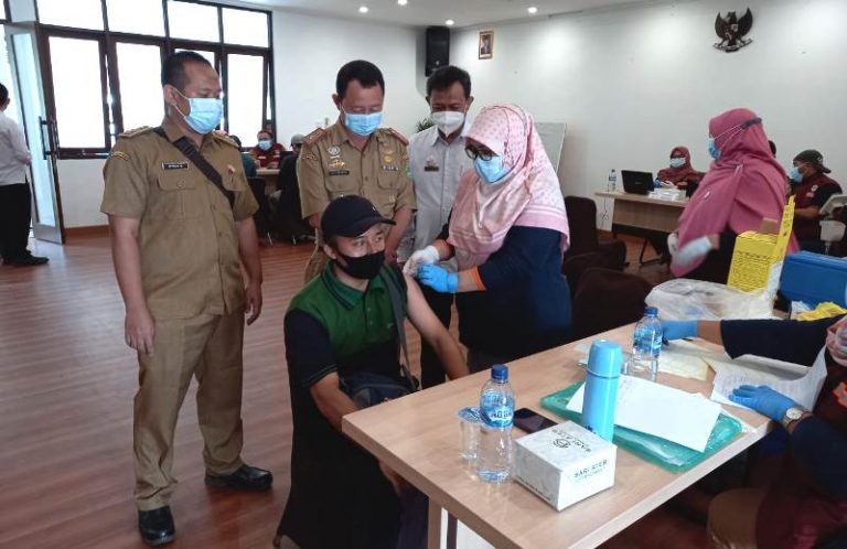 Vaksinasi Lanjutan Pekerja Pariwisata Ciater, PHRI Tarakan Berikan 300 Dosis