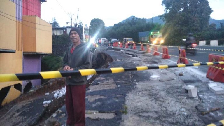 Pasca Tanah Longsor, Jalan Puncak – Cianjur Normal Kembali