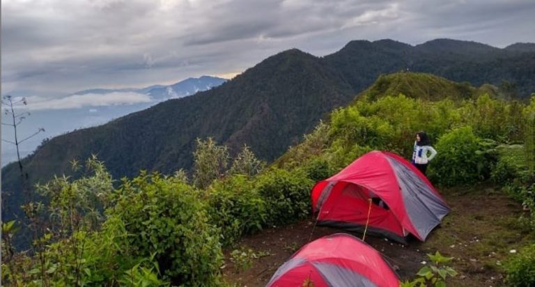6 Gunung di Jawa Barat Untuk Pemula