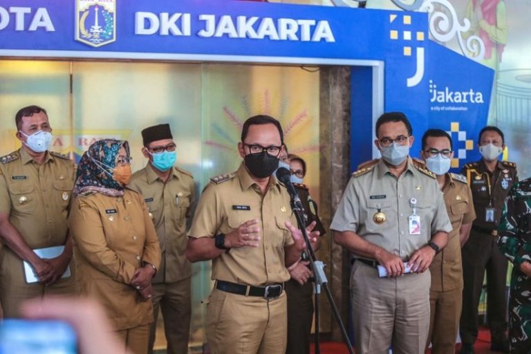 Resmi, Pemerintah Jabodetabek Larang Ziarah Makam dan Halal bi halal