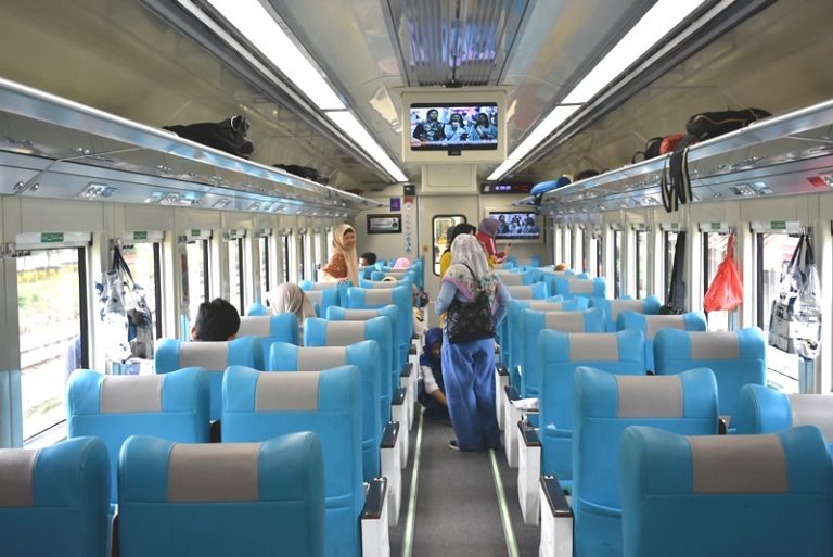 Kereta Api Jarak Jauh Masih Jalan, Ini Syarat bagi Penumpang