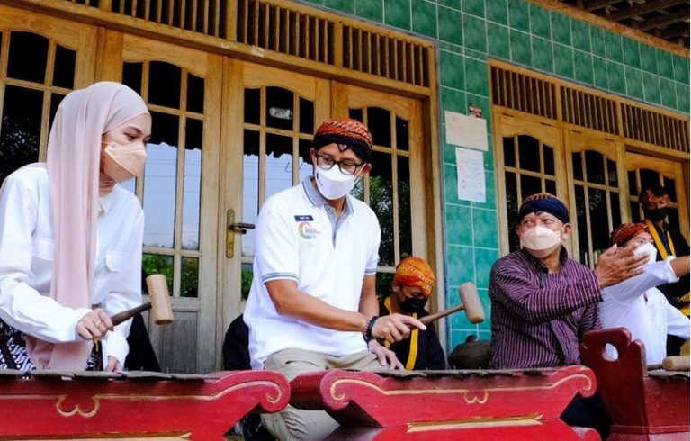 Sandiaga Uno Sebut Desa Wisata Simbol Kebangkitan Ekonomi