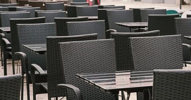 Alami Penurunan Drastis, Ini Strategi Kafe dan Restoran di Bandung