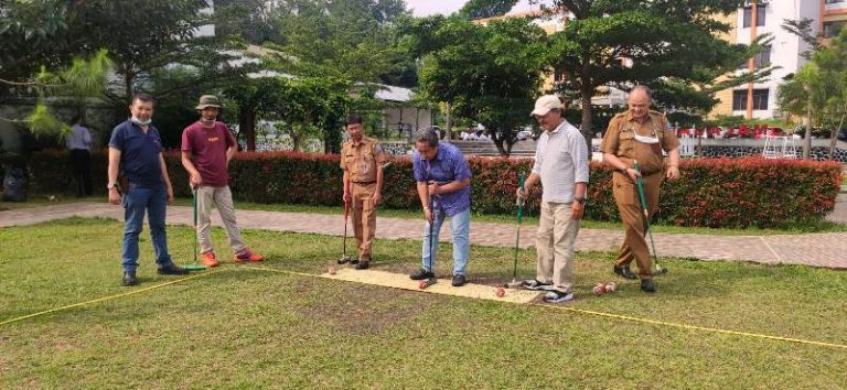 Wakil Wali Kota Bandung Yana Jajal Lapangan Gateball Kamboti