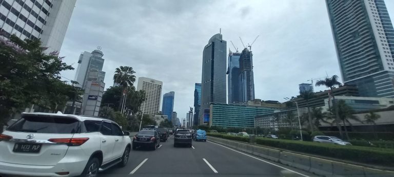 Libur Natal Kendaraan Keluar Jabodetabek Naik 7,6 Persen