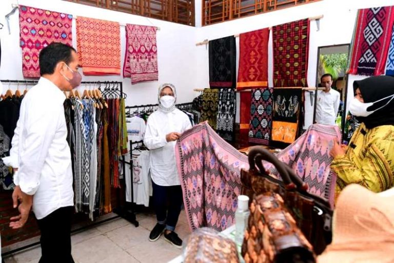Presiden Jokowi Sebut Pentingnya Penataan BUMN Pariwisata Agar Kuat
