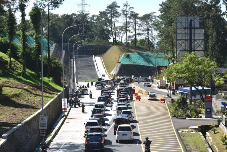Foto Terkini Kemacetan di Puncak Ciloto Cipanas, Cianjur
