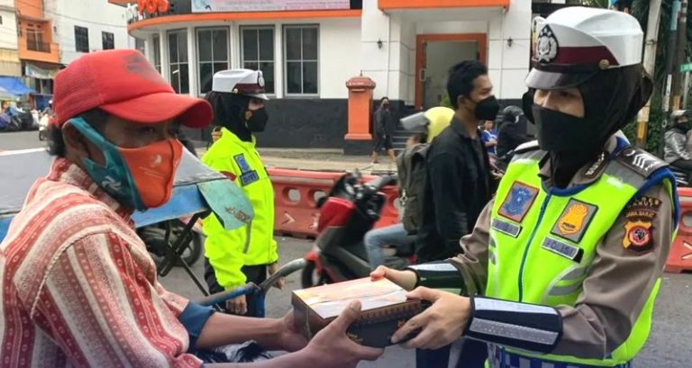 Jalur Nasional Lintas Limbangan Garut Masih Padat, Hati-hati Pemudik