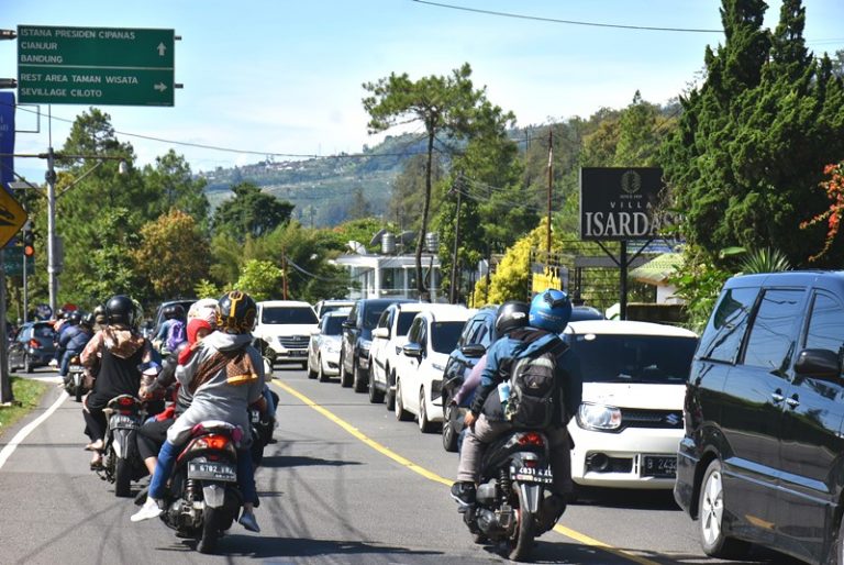 Sistem Ganjil Genap di Puncak Cipanas Masih Berlaku, Ini Alasannya