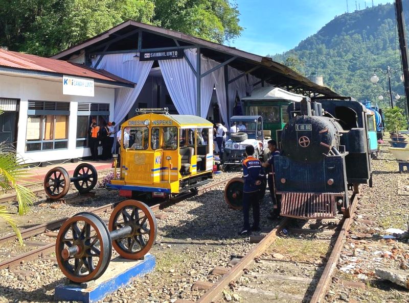 Reaktivasi Kereta Api Sawahluto-Muaro Kalaban Padang Hidupkan Pariwisata Baru