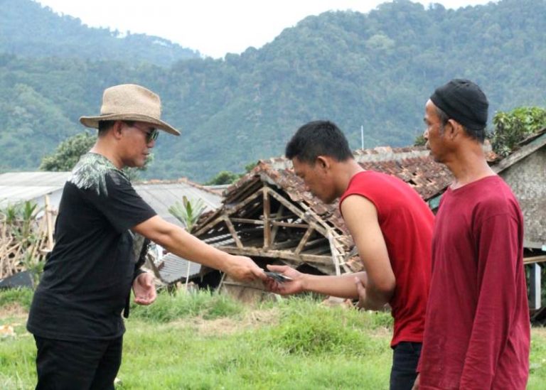 Asstro Peduli Kirim 12 Kendaraan Box Berisi Makanan ke Korban Gempa