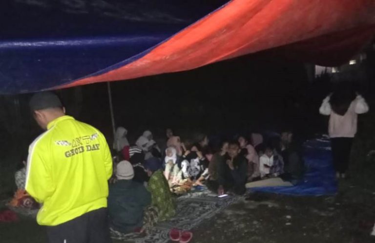 Akibat Gempa, Warga Cipanas Terisolasi Komunikasi 12 Jam