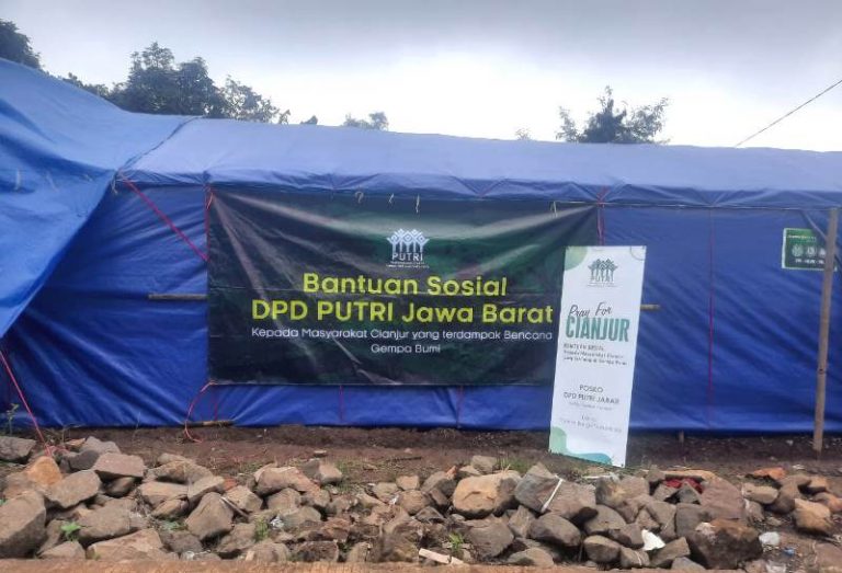 DPD PUTRI Jabar Salurkan Bantuan Gempa Cianjur, Ada Stimulan Rp60 Juta