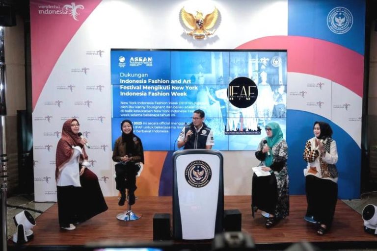 Ajang Indonesia Fashion and Art  Festival di New York, Perluas Koneksi Busana Tanah Air